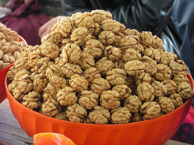 Akhrot Giri Gilgit Baltistan Walnuts w/o Shell 200g